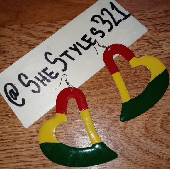 Heart Bangel Earrings - Picture 1 of 2